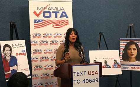 Advocates Target Millennial Latino Voters With Social Media Campaign