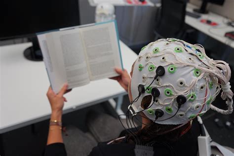Study: Electrical Brain Stimulation Offers Hope Against Dyslexia 