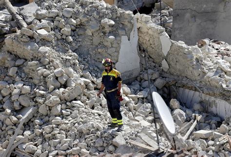 Aftershocks Shake Central Italy As Search For Earthquake Victims Continues The Washington Post