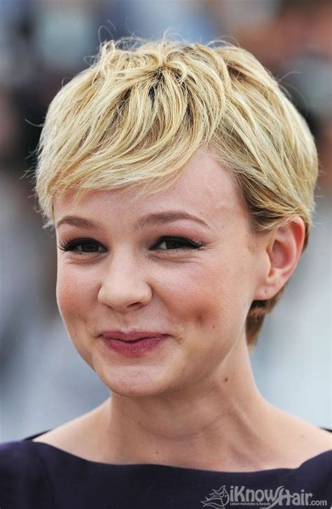 27 Short Hairstyles With Hair Tucked Behind Ears Hairstyle Catalog