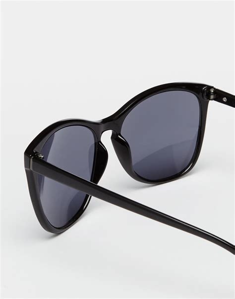 Vero Moda Cat Eye Sunglasses In Black Lyst