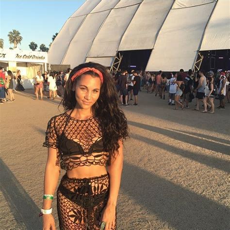the 34 sexiest outfits from coachella edm festival outfit coachella outfit festival outfits rave