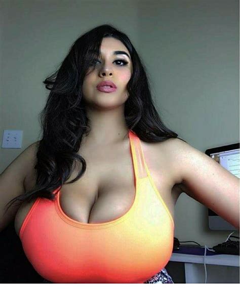 Hot Big Tits Pin Up Outfits These Girls Voluptuous Pinterest
