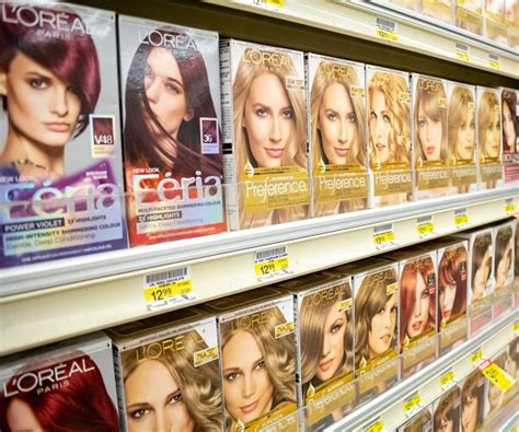 Can Hair Dyes Increase Your Cancer Risk? | Newsmax.com