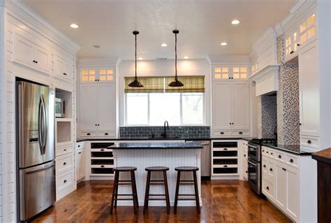 This modern shaker style kitchen is something to behold! Solid Wood Shaker Kitchen Cabinets SWK-066 | Houlive solid ...