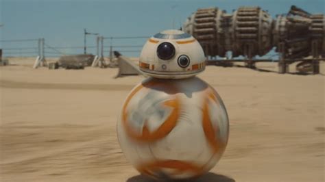 Star Wars The Force Awakens New Droid Bb 8 Has Design Flaws While R2d2