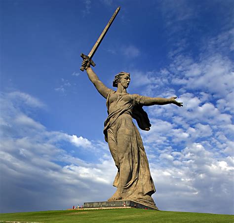 The Motherland Calls Volgograd Russia Statue Volgograd Landmark