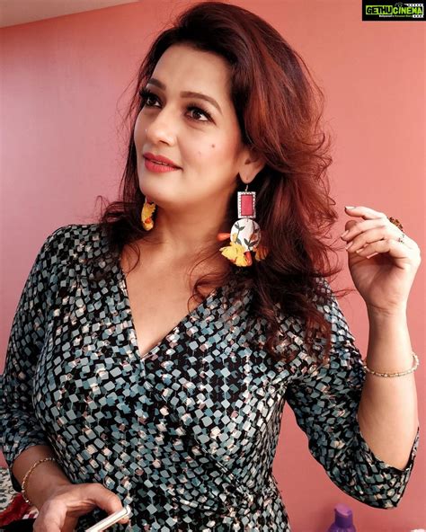 Actress Falguni Rajani Hd Photos And Wallpapers October 2020 Gethu Cinema
