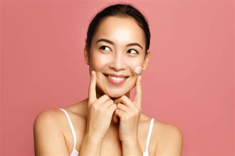 Simple And Effective Skin Care Tips To Help You Look Your Best