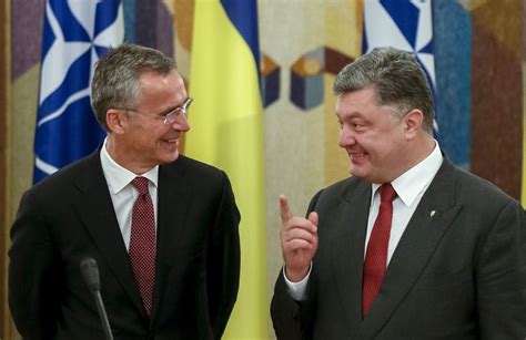 Ukraine S Poroshenko Vows To Hold NATO Referendum After Reforms