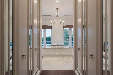 Classical Luxury Mansion Melbourne18 Luxury Lighting Luxury Home