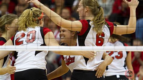 Volleyball Huskers Roll At Home Over Colgate And Denver This Weekend