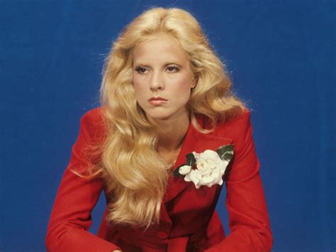 1 day ago · sylvie vartan évoque la frénésie de son histoire « pénible » avec johnny hallyday. En Direct des USA : Sylvie Vartan : elle sort un livre ...