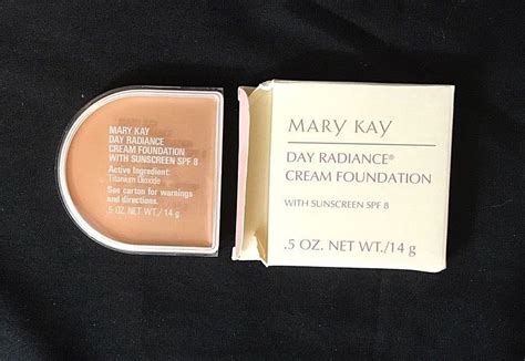 Mary Kay Day Radiance Cream Foundation Buffed Ivory 6300 Pink Pan