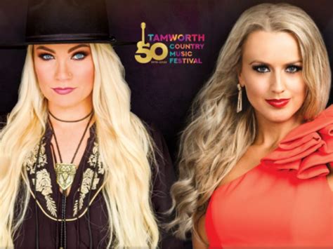 hayley jensen and christie lamb at tamworth country music festival 2022