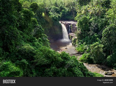 Tegenungan Waterfall Image And Photo Free Trial Bigstock
