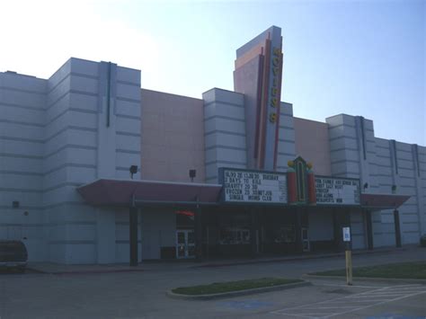 They opened in 2016 but was permanently closed in 2018. Cinemark Movies 8 in Lewisville, TX - Cinema Treasures