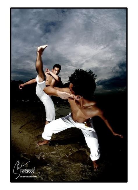 pin by djet layne on capoeira love fighting poses capoeira action poses