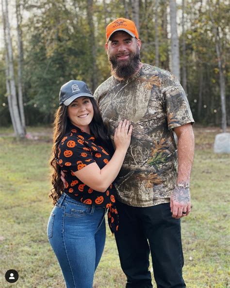 Teen Mom Fans Believe Jenelle Evans Is Pregnant As She Shows Off Bump In New Pic But Star
