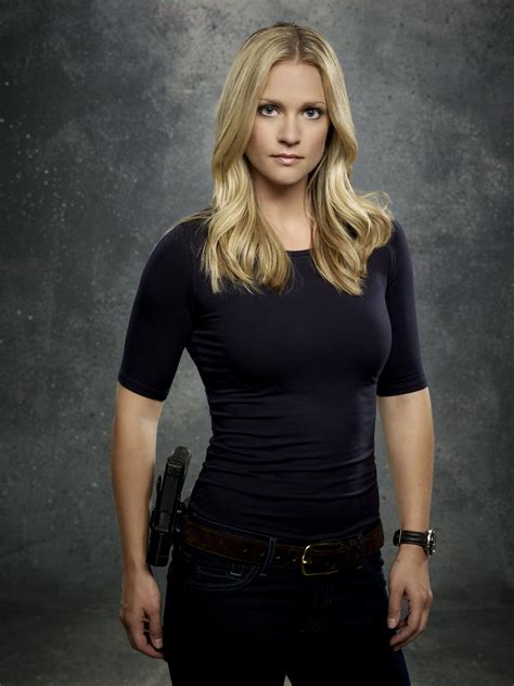 The dvd was released on august 28, 2018. Photos - Criminal Minds - Season 7 - Cast Promotional ...