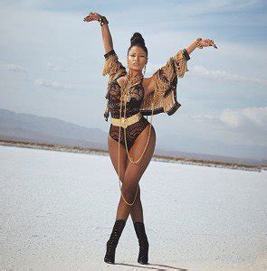 Nicki Minaj Flashes Butt In Lookin Ass Nigga Music Video