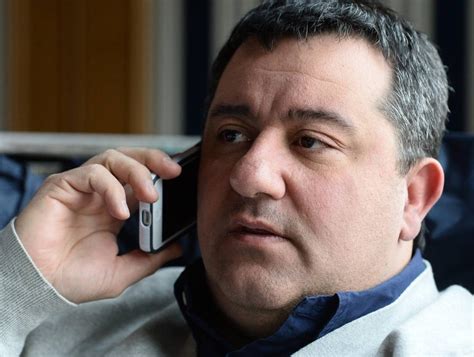 Communication problems mino raiola, van bommel's agent expressed his suprise about hoeness' paul pogba's agent mino raiola denies that paul pogba's move from juventus to barcelona is. Mino Raiola, l'apolide che se ne frega della puzza della ...