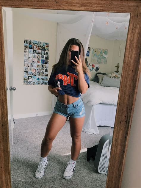 Vsco Barianally Vsco Pictures Outfit Ideas Teen Selfie