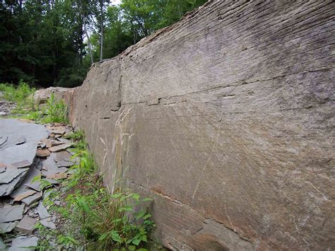 Enter a default description about your portal here. bluestone-quarry-seams - Hepco QuarriesHepco Quarries