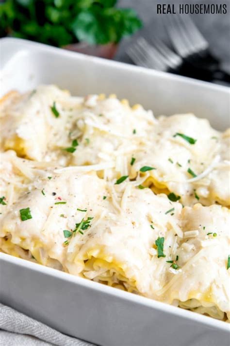 Chicken Alfredo Lasagna Roll Ups ⋆ Real Housemoms