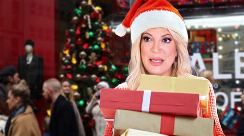 Tori Spelling Says Shes Doing A Single Mom Christmas Amid Dean