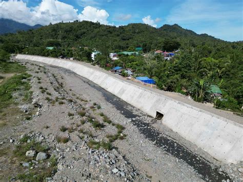 Pia Dpwh Completes P M Flood Control Structure Along Pacugao River