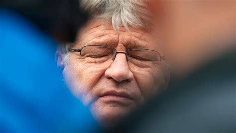 Eine eidesstattliche versicherung von herrn kelly sei aktenkundig. Jörg Meuthen: Eidesstattliche Versicherung belastet AfD ...