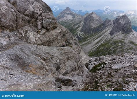 Wandern Des Pfades In Den Julianischen Alpen Landschaften Spitze