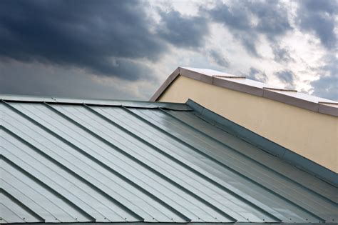 Top 8 Reasons Homeowners Choose A Metal Roof Rismedias Housecall