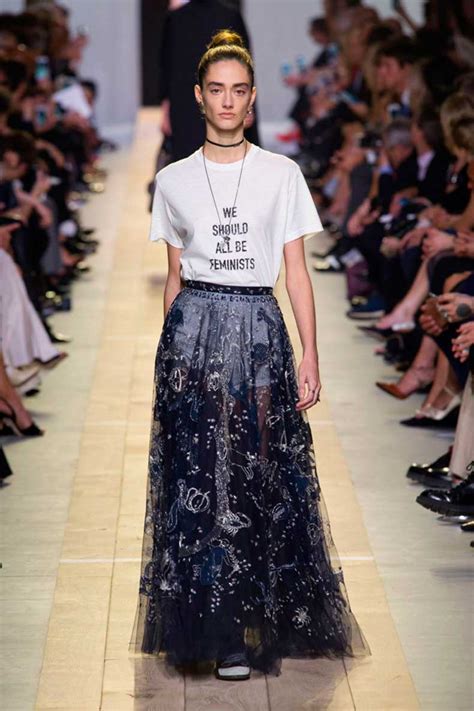 Nuestros Looks Favoritos Del Increíble Desfile De Dior Primavera 2017