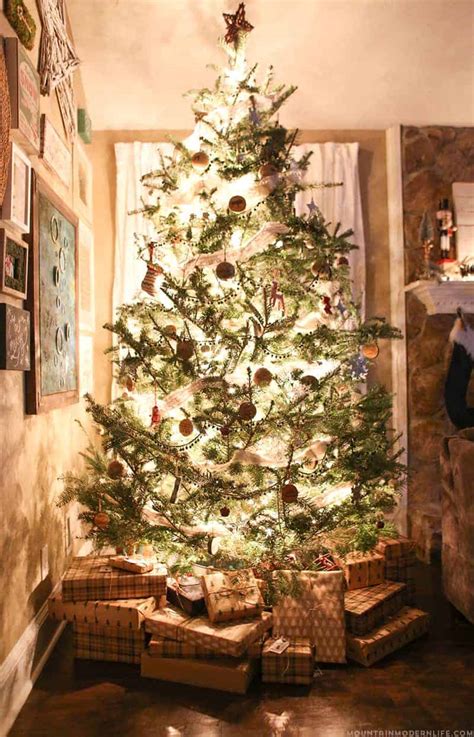 Vintage christmas crafts christmas ornaments to make angel ornaments victorian christmas. Cozy Christmas Home Decor | Mountain Modern Life