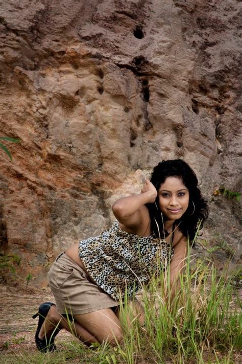Sri Lankan Taste Fashion Magazine Young Model Piyumi Outdoor Photo Shoot