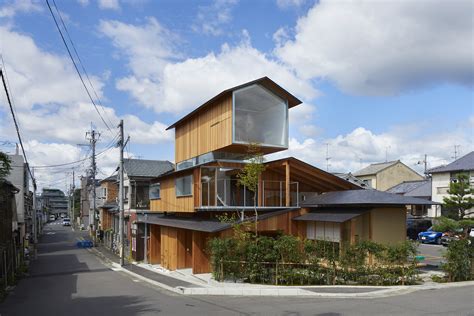 Gallery Of House In Shimogamo Tomohiro Hata Architect And Associates 1