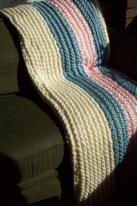 A Finished Knit Throw Blanket In A Week Loom Knitting Projects Loom