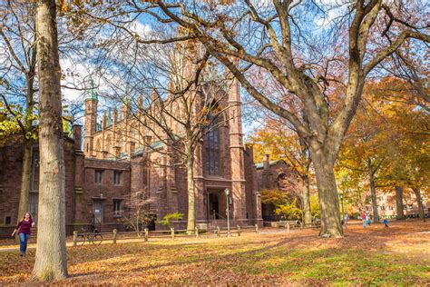 Yale University 'discriminates against white and Asian-American applicants', Justice Department ...