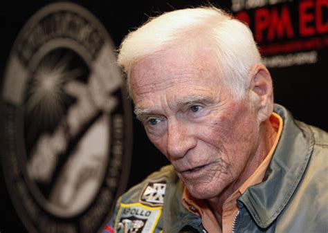 Gene Cernan Last Man To Walk On The Moon Dies At 82 Cbs News