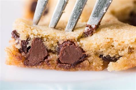 Chocolate Chip Cookie Cake Recipe Easy Quick Delicious