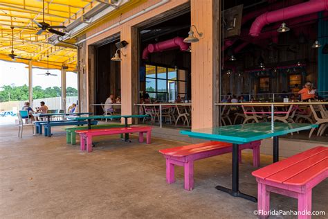 Local Insider Review of Lulu's in Destin, Florida