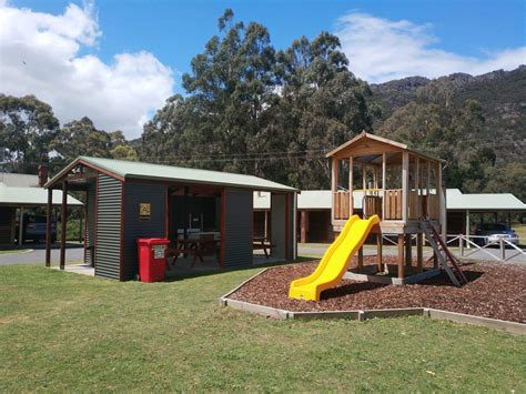 The grampians bouldering guide is a stunning and recent publication that outlines the masses of grampians selected climbs. Halls Gap Log Cabins - Accommodation Price & Booking ...