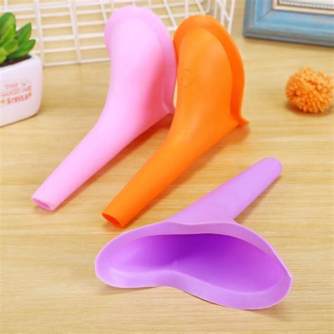 High Quality Portable Women Camping Urine Device Funnel Urinal Female Travel Urination Toilet