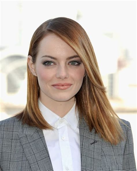 emma stone s hair has been off the charts recently emma stone hair pee wee herman makeup