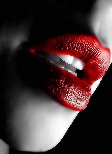 Épinglé Par Vdc Sur Lèvres Rouges Art Des Lèvres Belles Lèvres