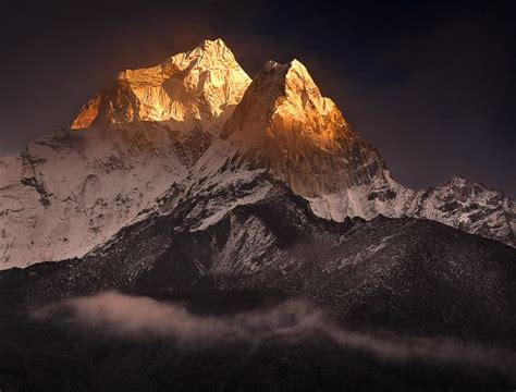 Golden Mountain Peak Snow Himalayas Nepal Beautiful Mountains