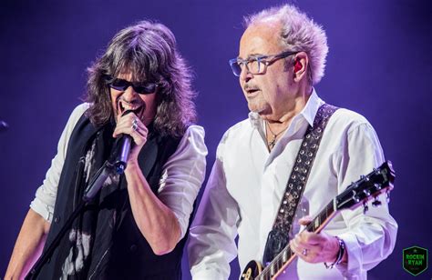 Foreigner Delivers A Night Of Endless Hits Out On Their 40th