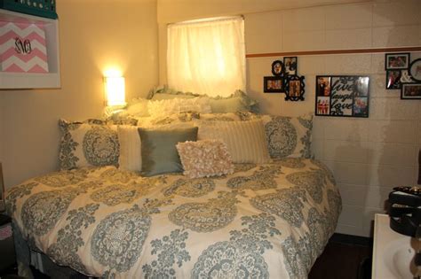 Traditional Single Room Decorated By A Resident Home Suites Dorm